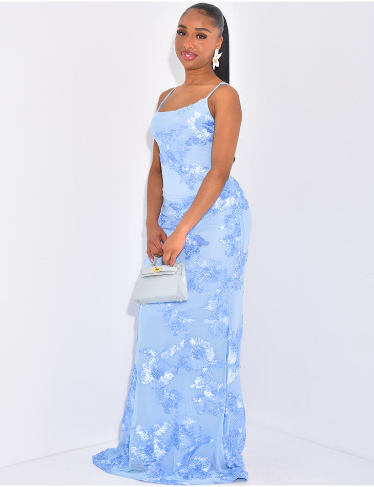 Robe longue à fleurs brodées & fines bretelles
